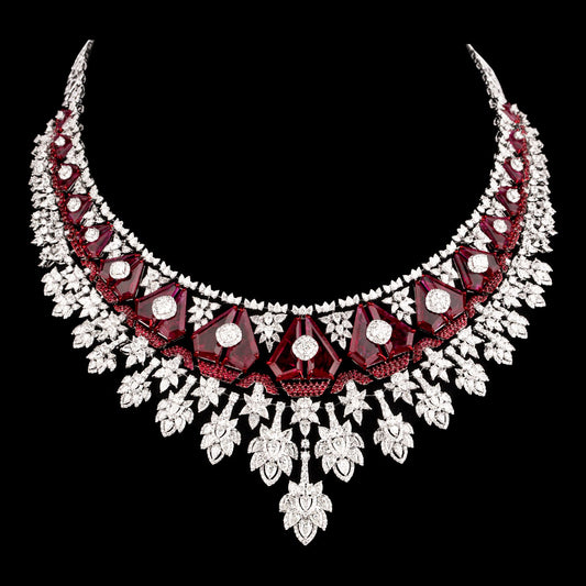 18K Yellow Gold Diamond Necklace - 39.067ct VVS-VS-FG with Colour Stones