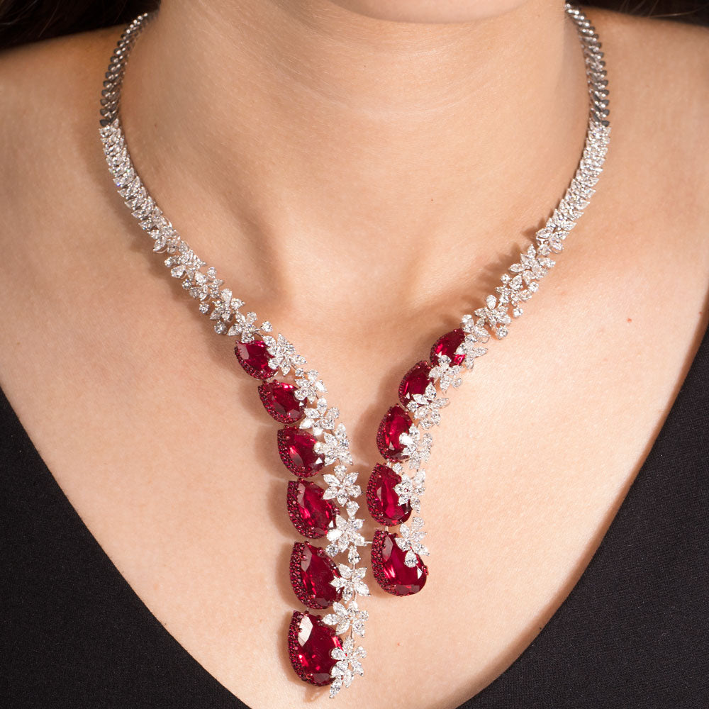 18K White Gold Diamond Necklace - 14.977ct VVS-VS-FG with Colour Stones