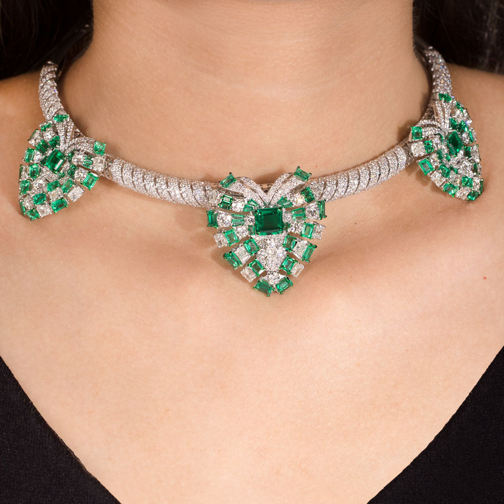 18K White Gold Diamond Necklace - 18.881ct VVS-VS-GH with Colour Stones