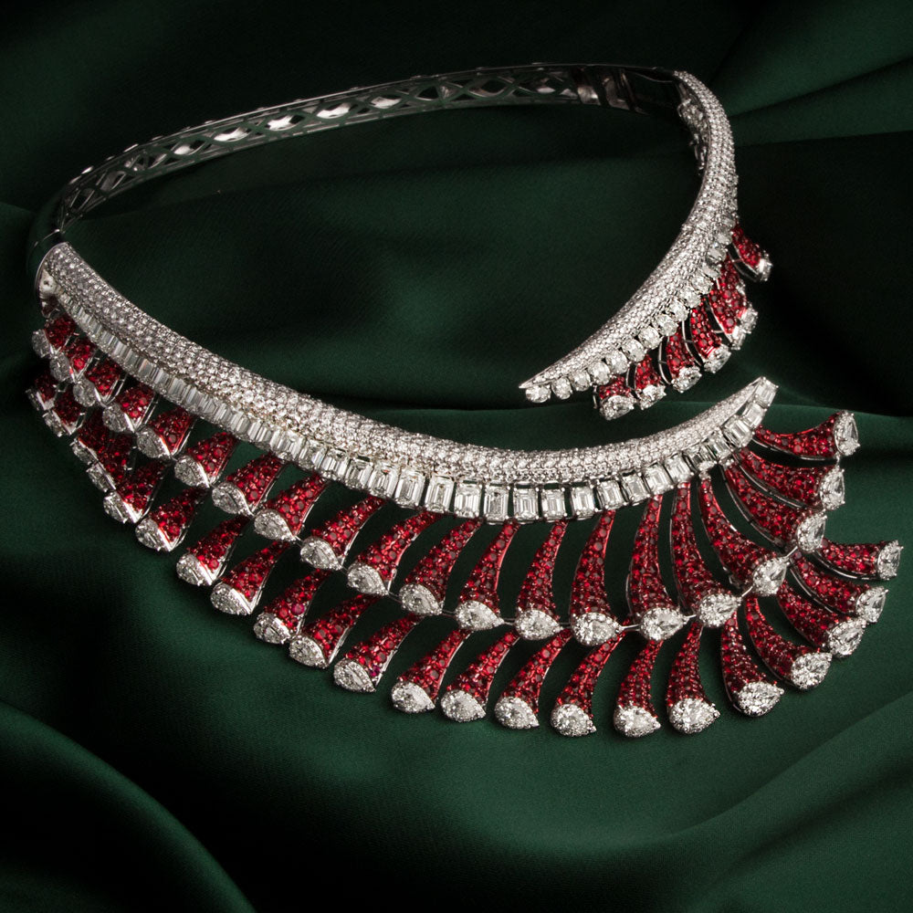 18K White Gold Diamond Necklace - 45.9ct VVS-VS-HI with Colour Stones