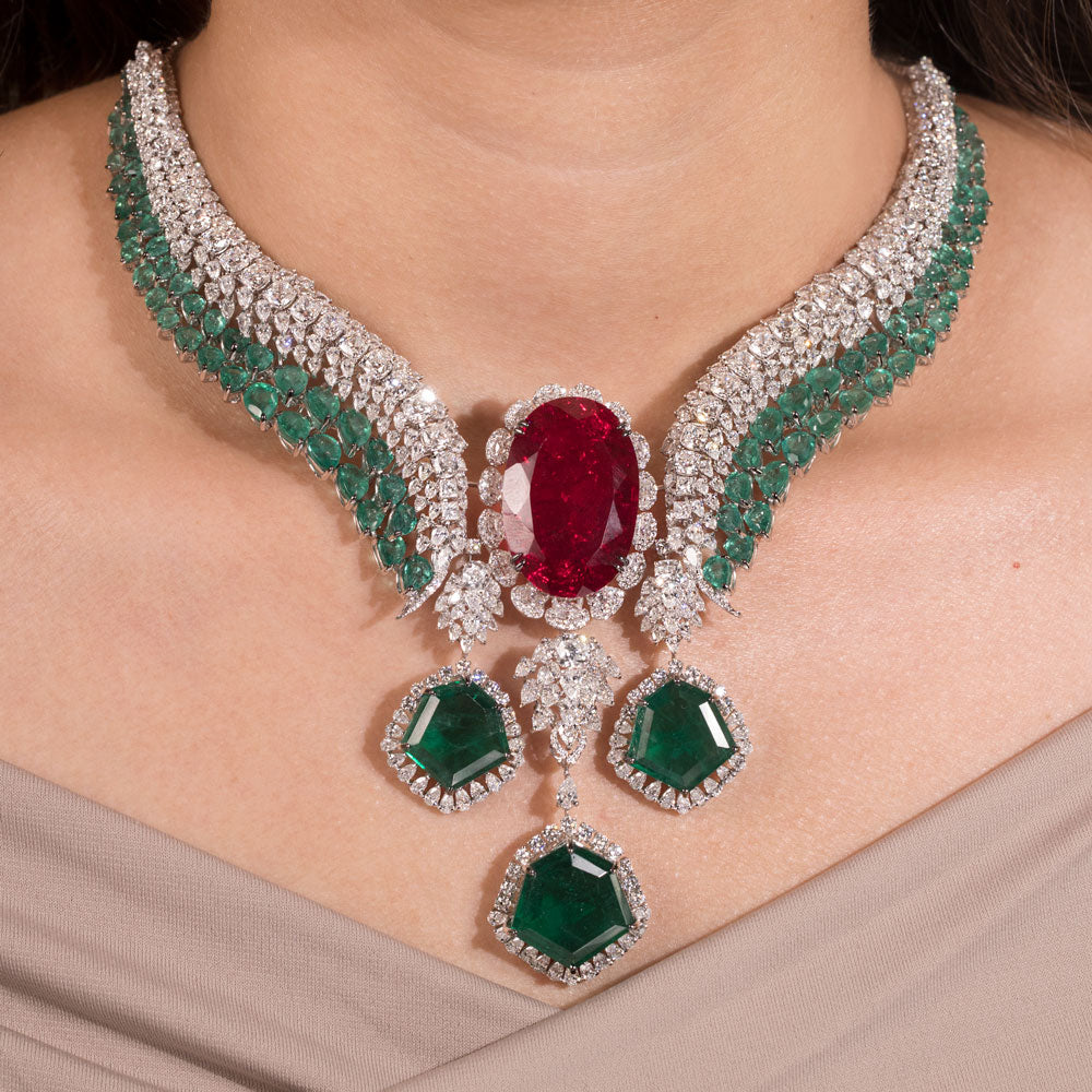 18K White Gold Diamond Necklace - 34.848ct VS-SI-EF with Colour Stones