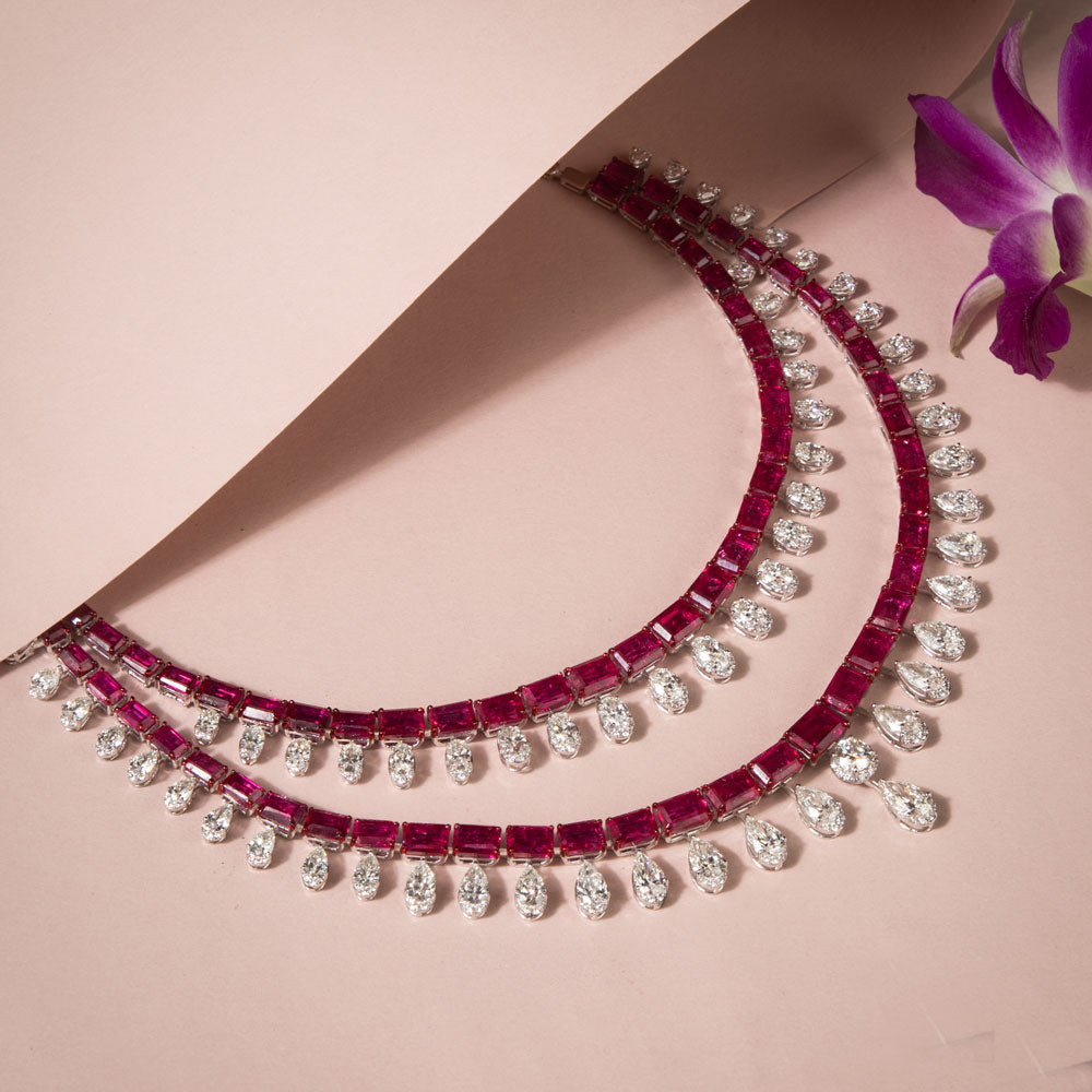 18K White Gold Diamond Necklace - 19.74ct VVS-VS-HI with Colour Stones