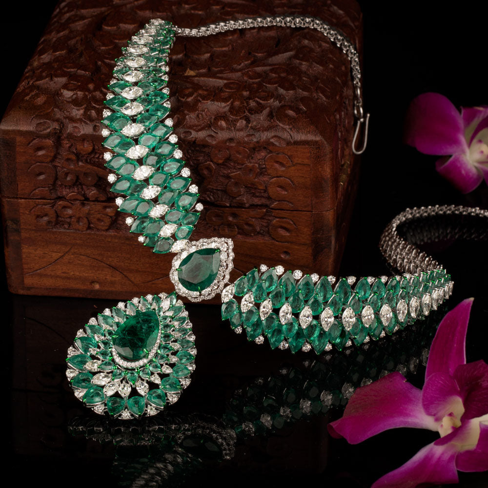 18K White Gold Diamond Necklace - 17.548ct VS-SI-IJ with Colour Stones