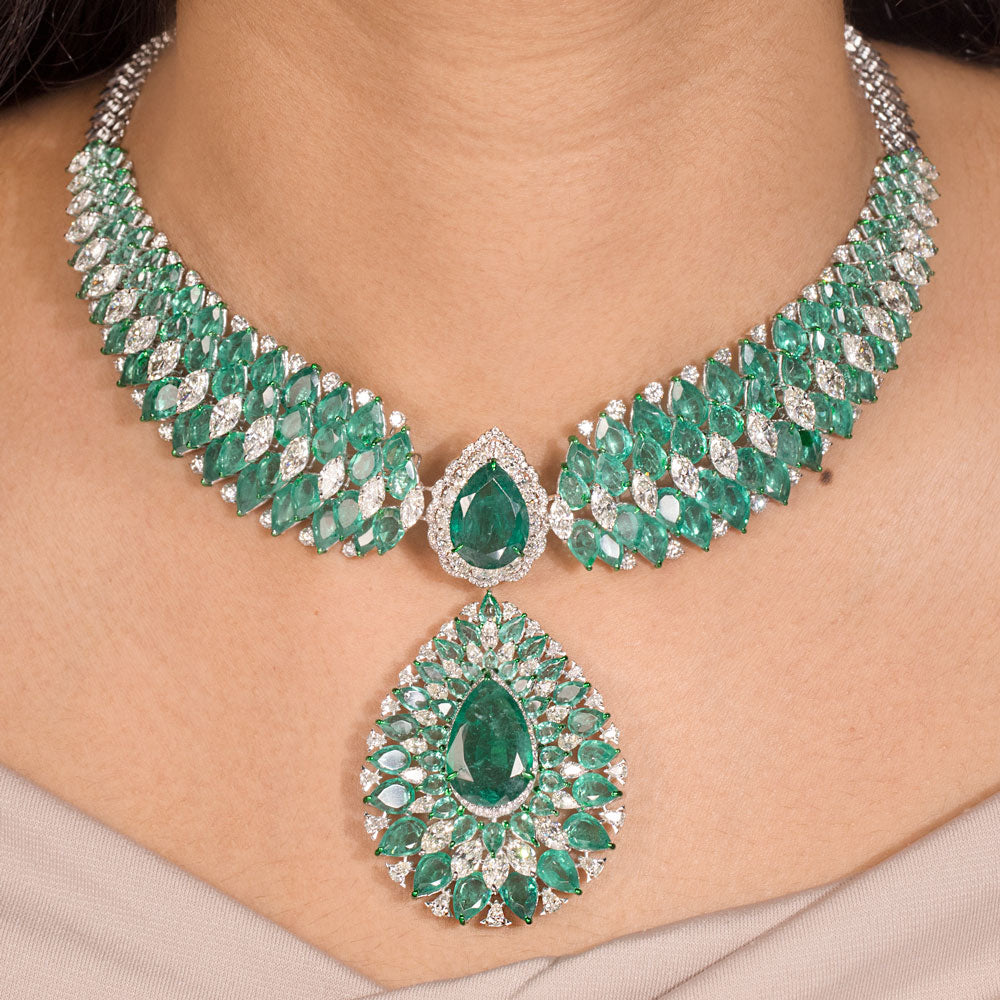 18K White Gold Diamond Necklace - 17.548ct VS-SI-IJ with Colour Stones