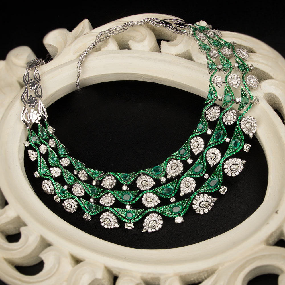 18K White Gold Diamond Necklace - 18.15ct VVS-VS-JK with Colour Stones