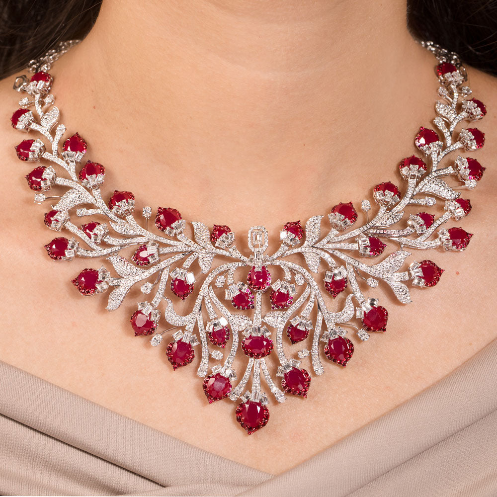 18K White Gold Diamond Necklace - 23.129ct VVS-EF with Colour Stones
