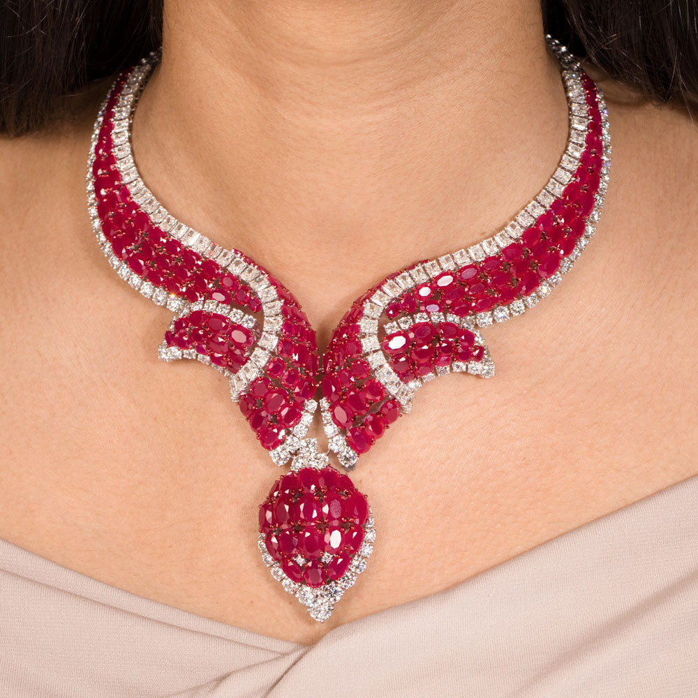 18K White Gold Diamond Necklace - 33.026ct VVS-VS-GH with Colour Stones