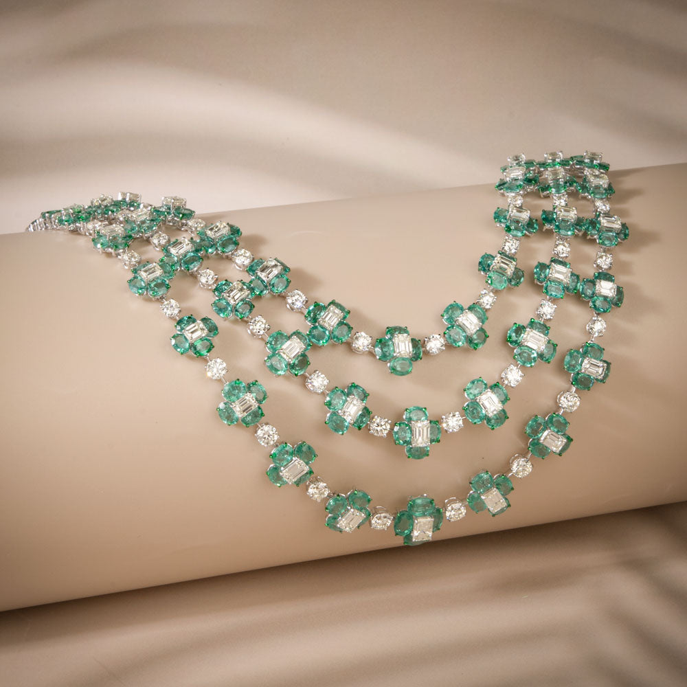 18K White Gold Diamond Necklace - 24.957ct VVS-VS-JK with Colour Stones