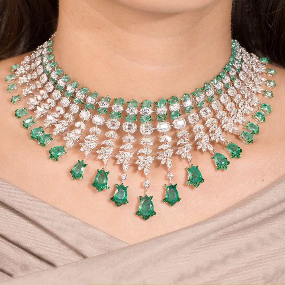 18K White Gold Diamond Necklace - 30.727ct VS-SI-HIJ with Colour Stones