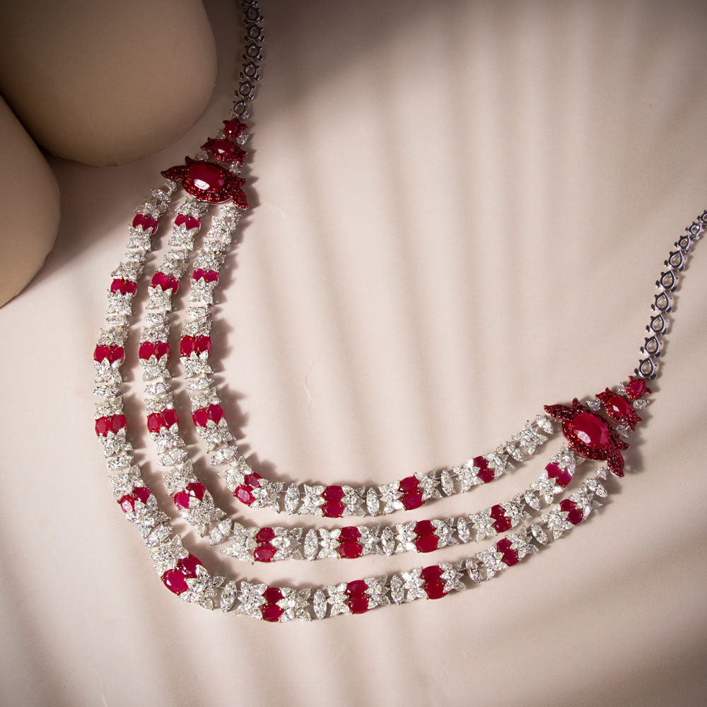 18K White Gold Diamond Necklace - 33.76ct VVS-VS-JK with Colour Stones