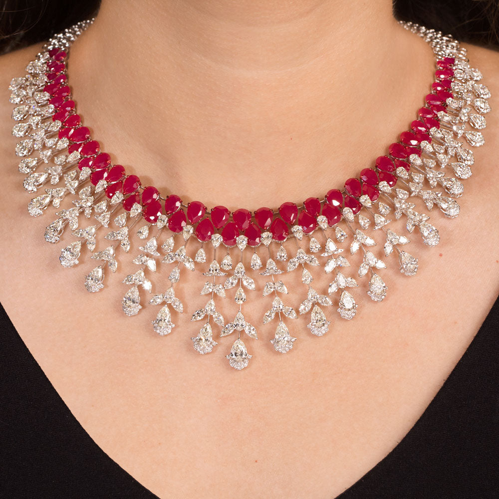 18K White Gold Diamond Necklace - 69.25ct VVS-VS-IJ