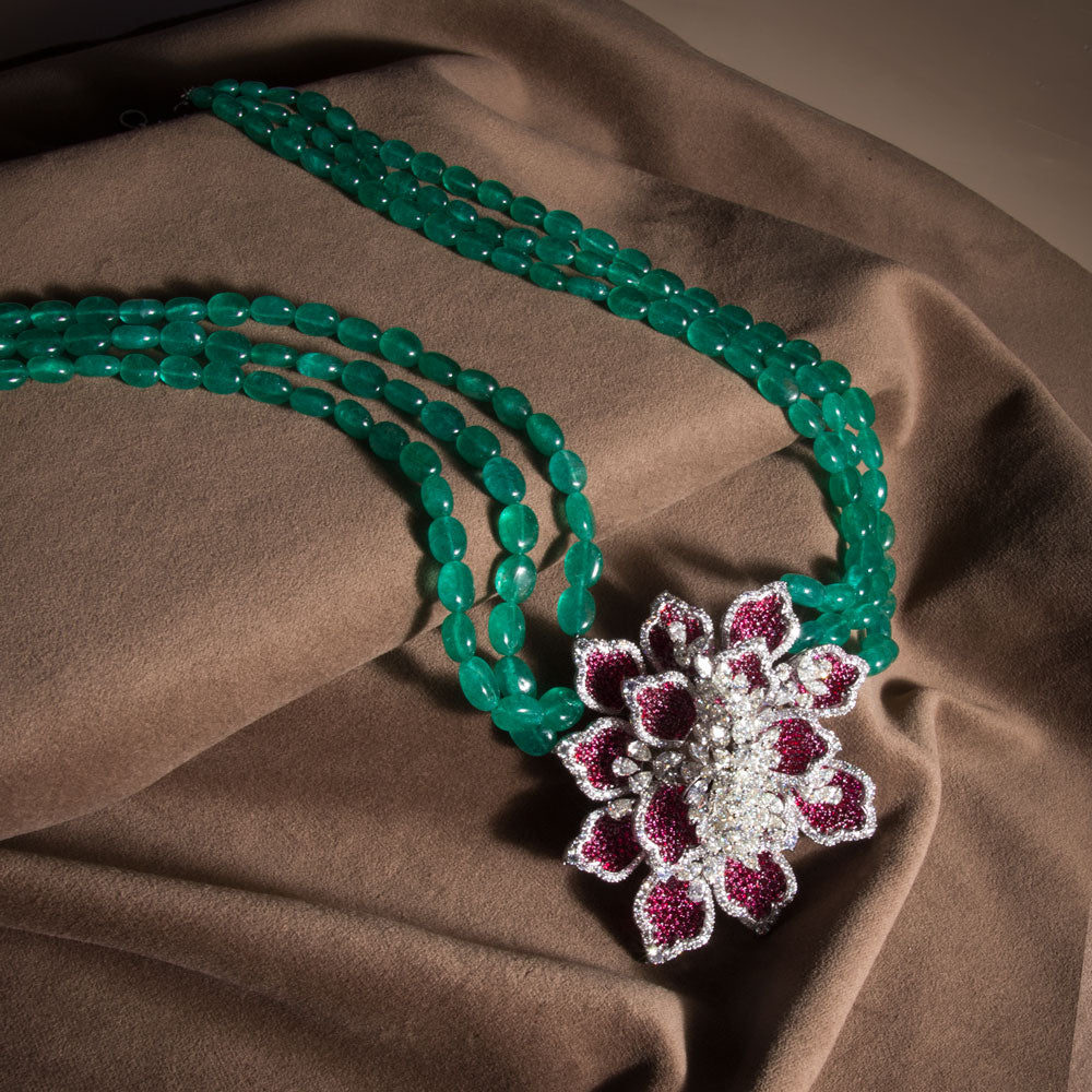 18K White Gold Diamond Necklace - 19.775ct VS-SI-GH with Colour Stones