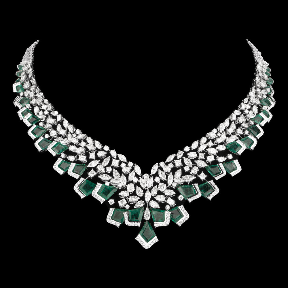 18K White Gold Diamond Necklace - 26.207ct VS-SI-IJ with Colour Stones