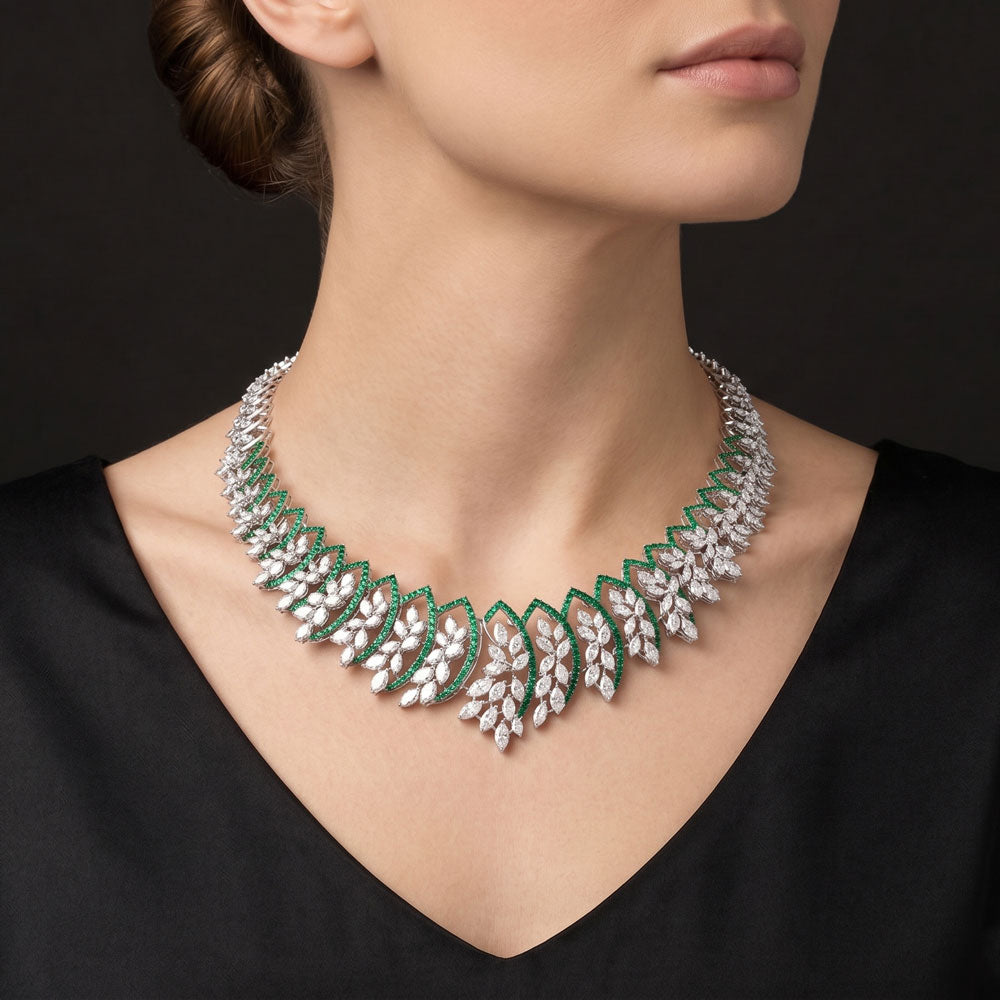 18K White Gold Diamond Necklace - 17.97ct N-A with Colour Stones
