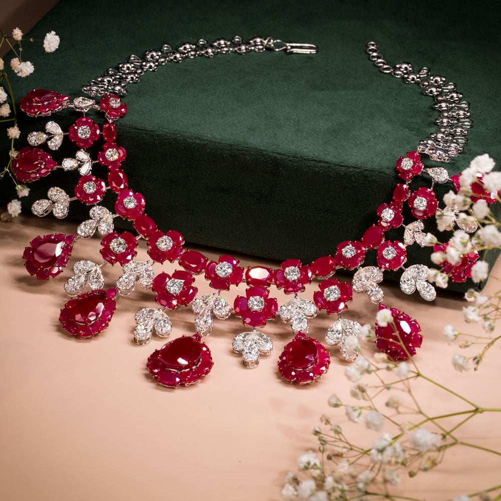 18K White Gold Diamond Necklace - 35.118ct VVS-VS-IJ with Colour Stones