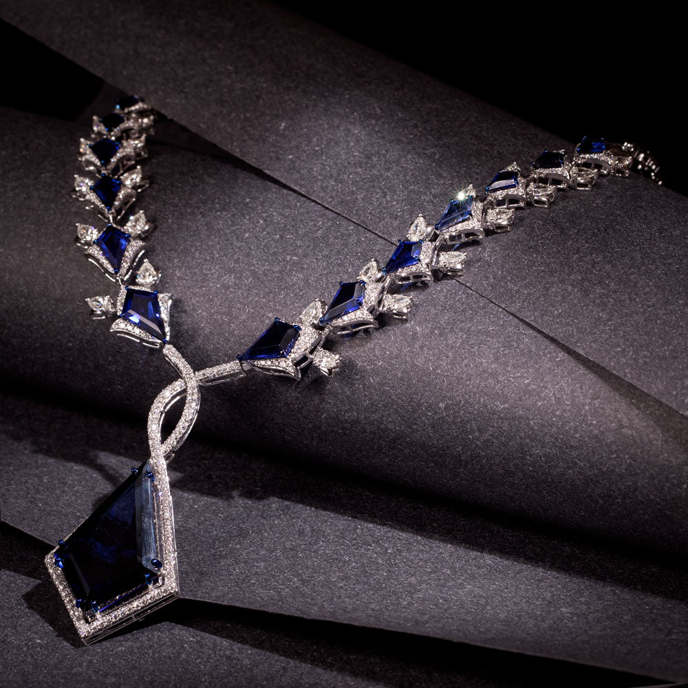 18K White Gold Diamond Necklace - 12.189ct VS-SI-GH with Colour Stones