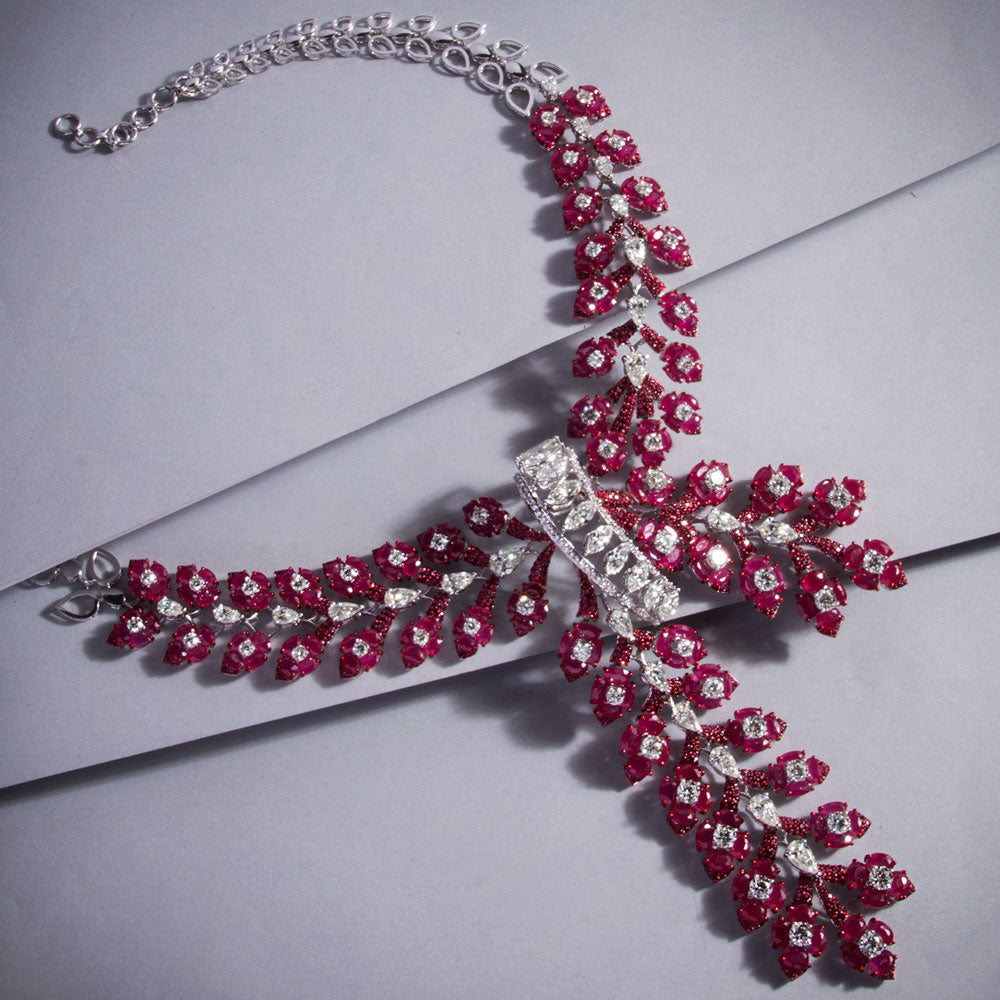 18K White Gold Diamond Necklace - 21.32ct VVS-VS-IJ with Colour Stones