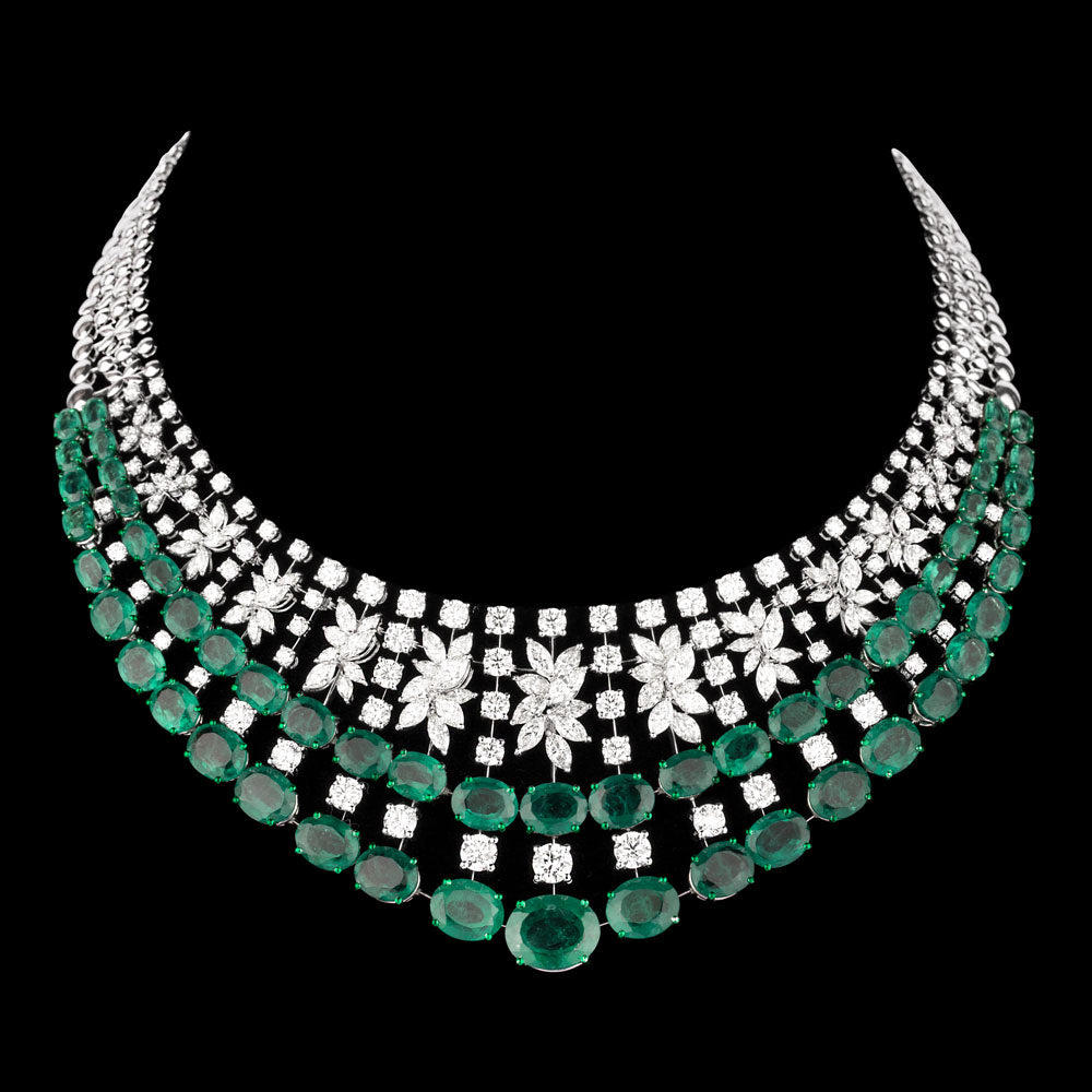 18K White Gold Diamond Necklace - 29.648ct VVS-VS-IJ with Colour Stones