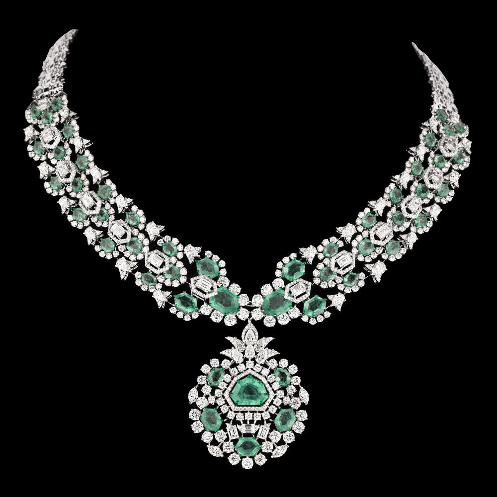 18K White Gold Diamond Necklace - 29.934ct VVS-VS-HI with Colour Stones