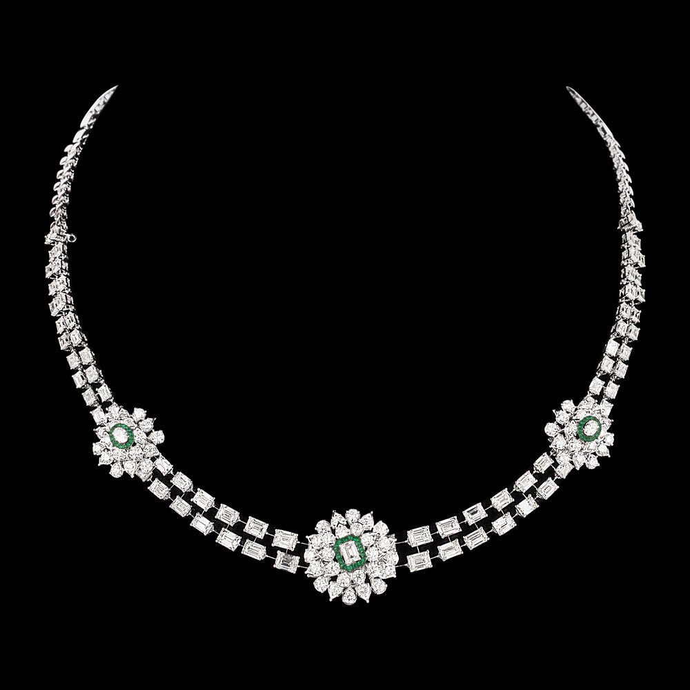 18K White Gold Diamond Necklace - 33.81ct VVS-VS-HI with Colour Stones