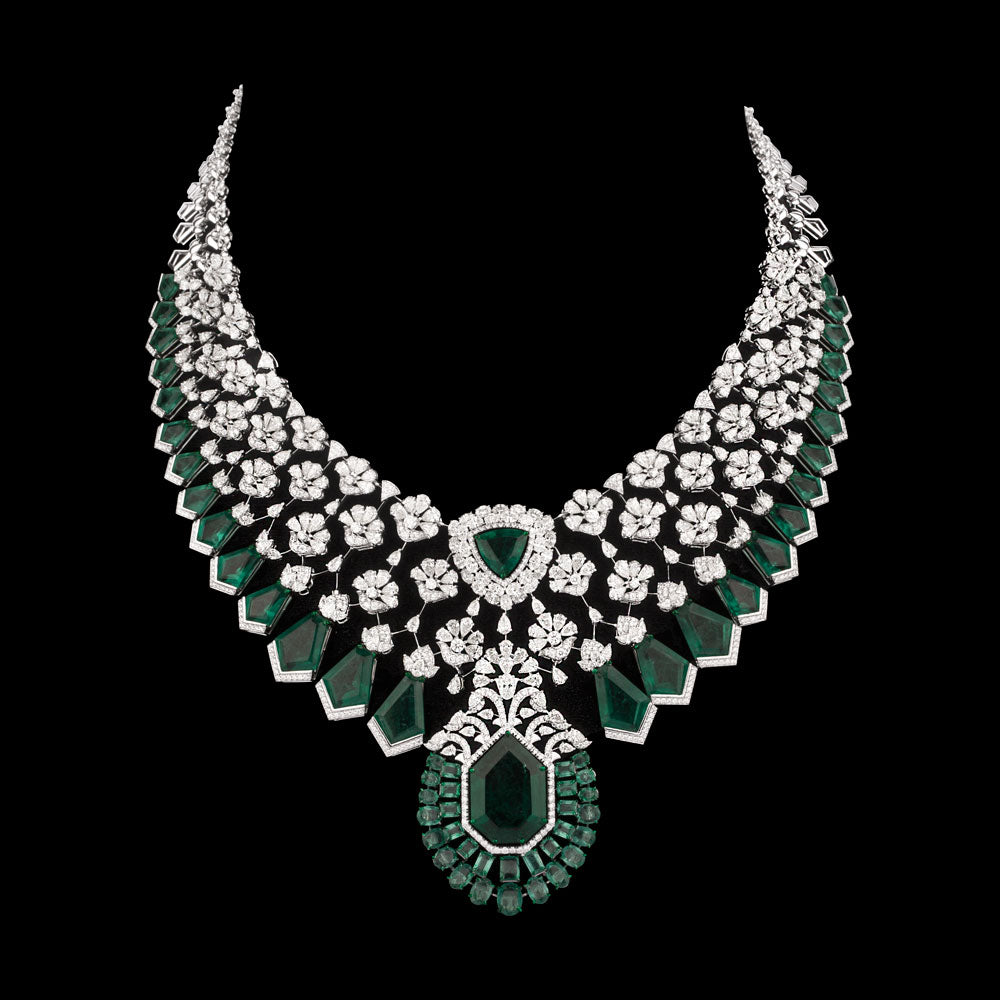 18K White Gold Diamond Necklace - 29.407ct VVS-VS-HI with Colour Stones