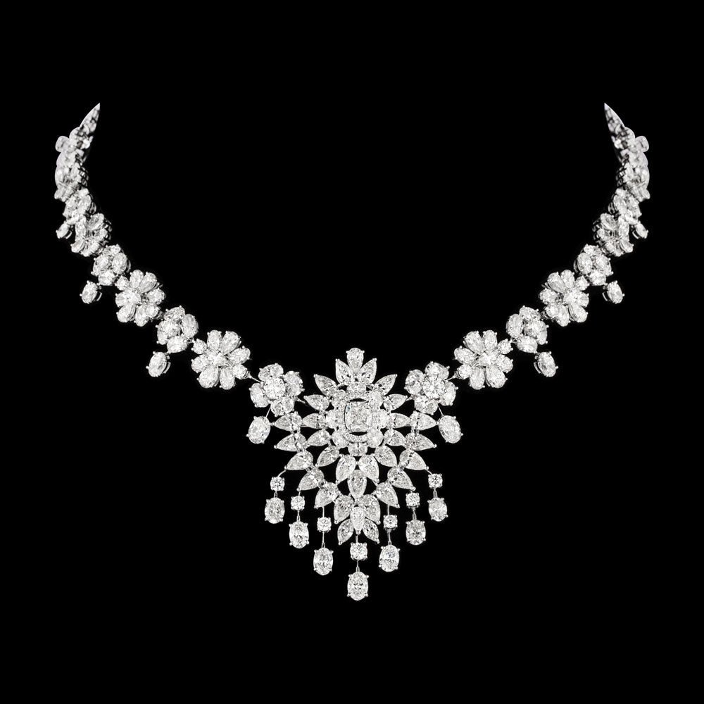 18K White Gold Diamond Necklace - 30.113ct VVS-VS-GH
