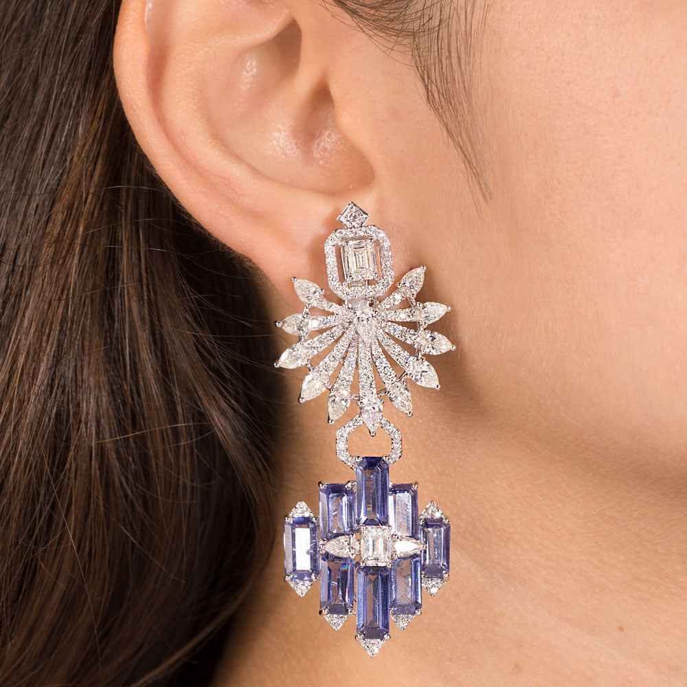 18K White Gold Diamond Jewellery - 10.417ct VVS-VS-GH with Colour Stones