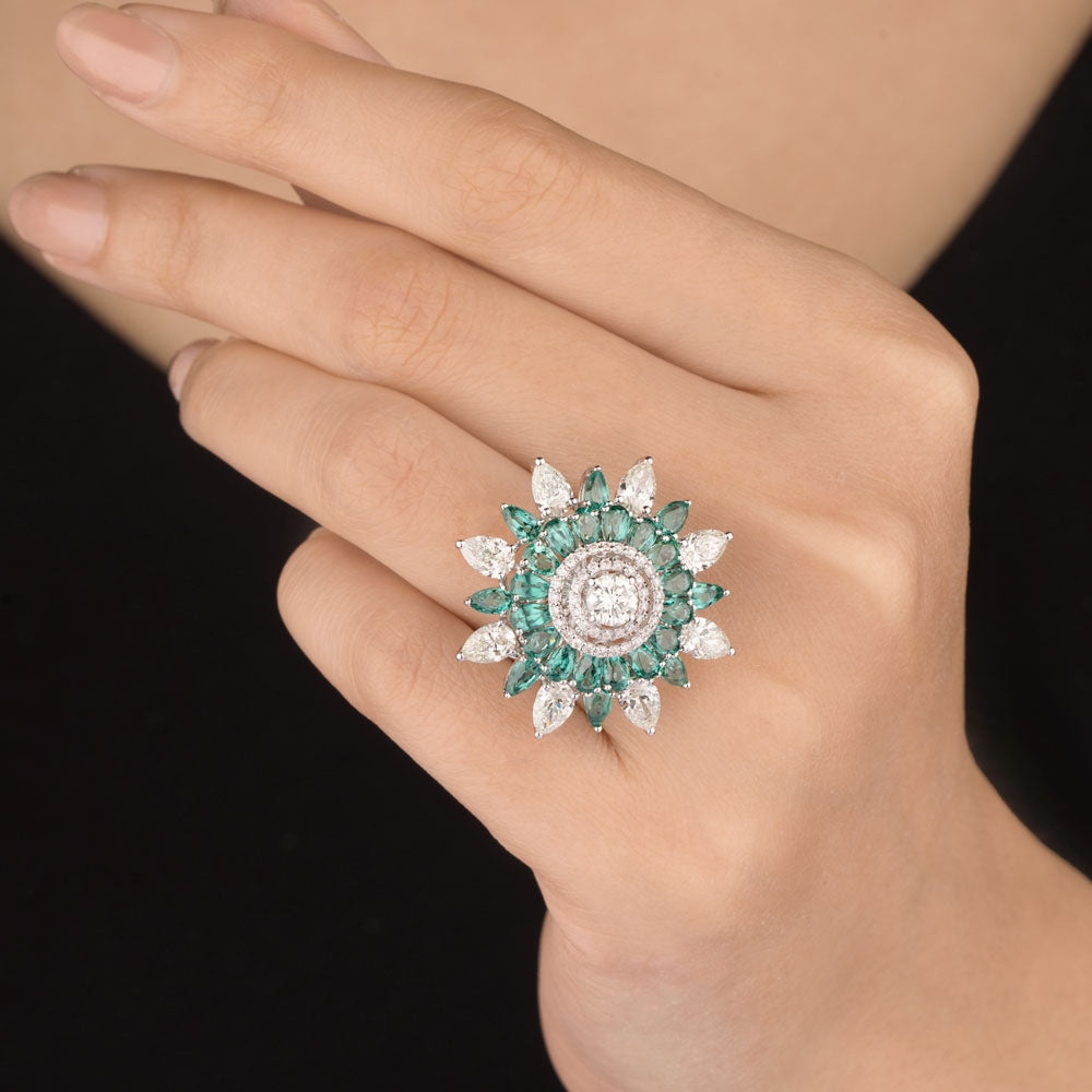 18K White Gold Diamond Ring - 3.06ct VVS-VS-IJ with Colour Stones