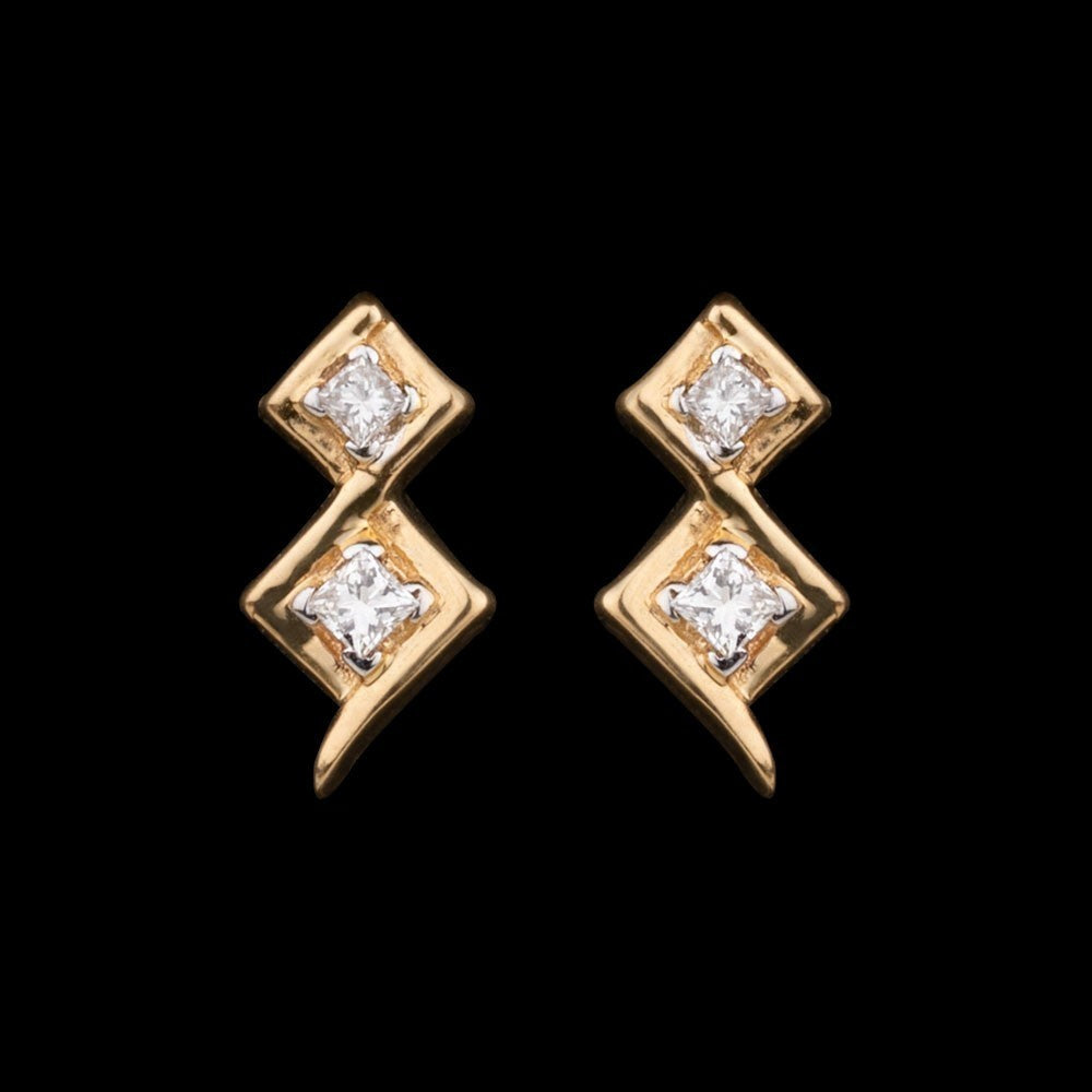 18K Yellow Gold Diamond Earrings - 0.11ct VVS-VS-HI