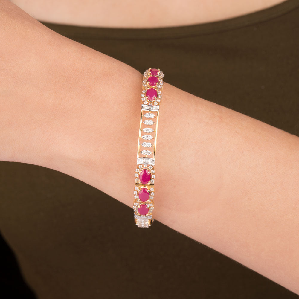 18K Yellow Gold Diamond Bangle - 5.23ct VVS-VS-GH with Colour Stones