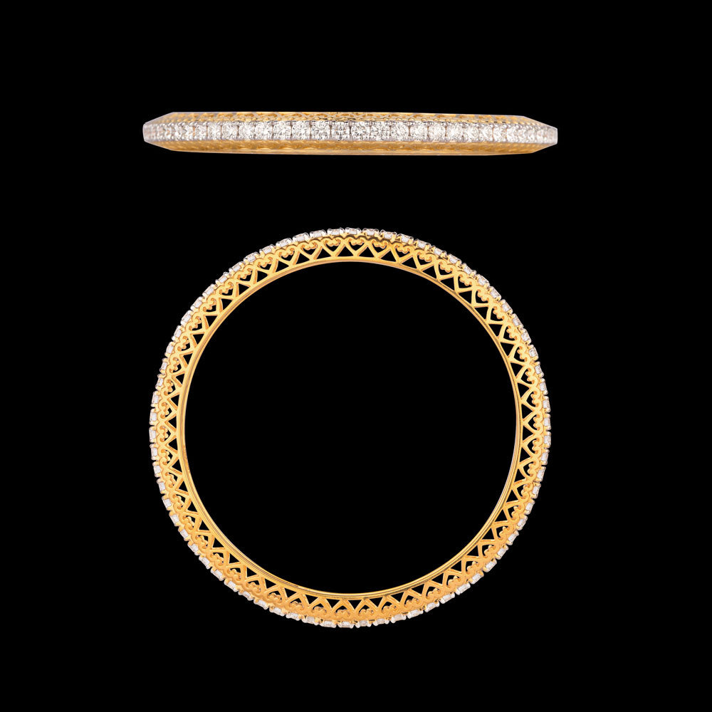18K Yellow Gold Diamond Bangle - 16.35ct VVS-VS-GH