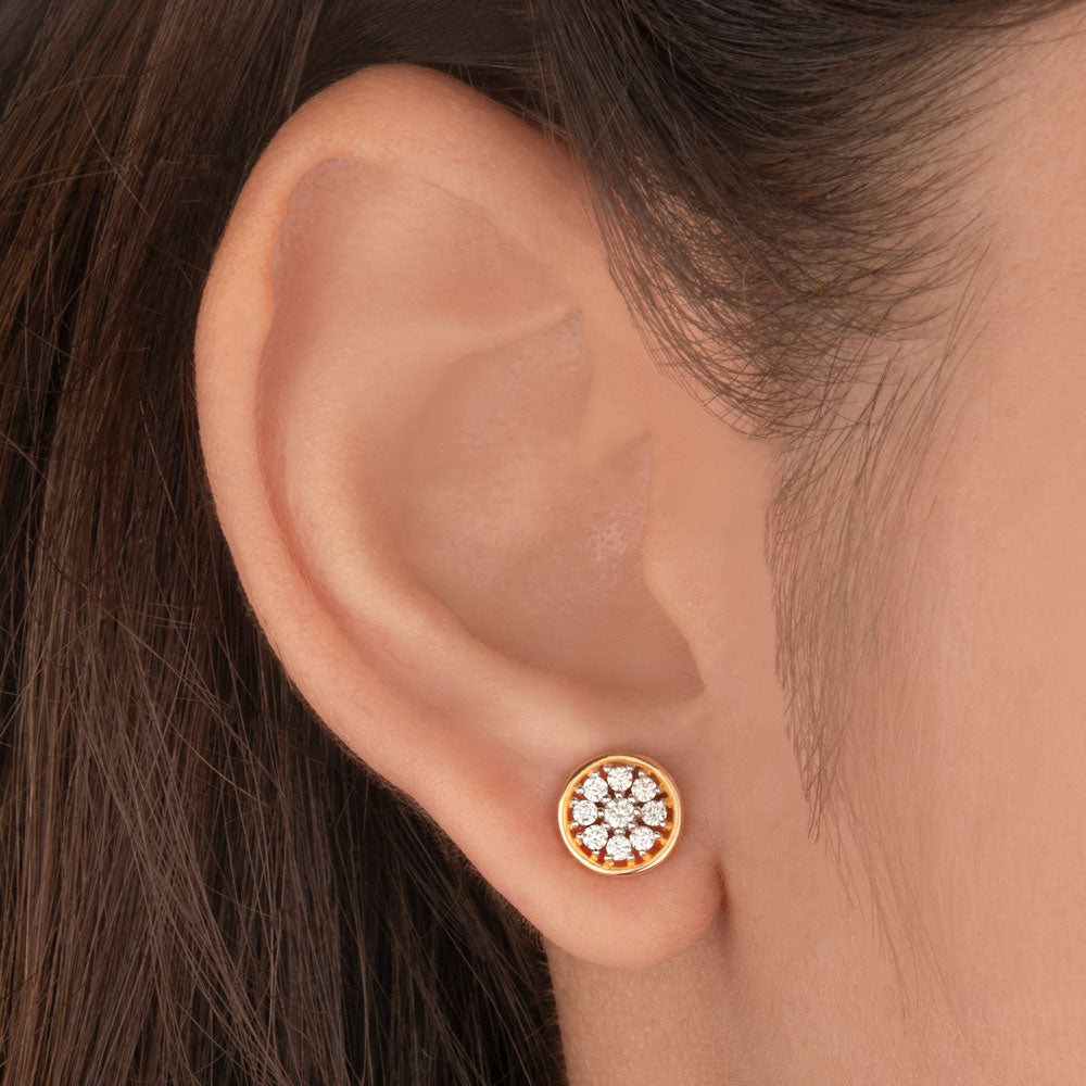 18K Yellow Gold Diamond Earrings - 0.367ct VVS-VS-GH