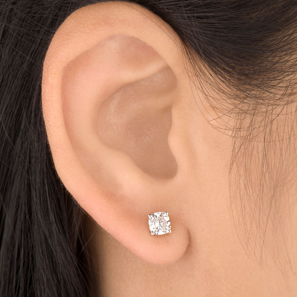 18K Yellow Gold Diamond Earrings - 1.146ct VS-SI-EF