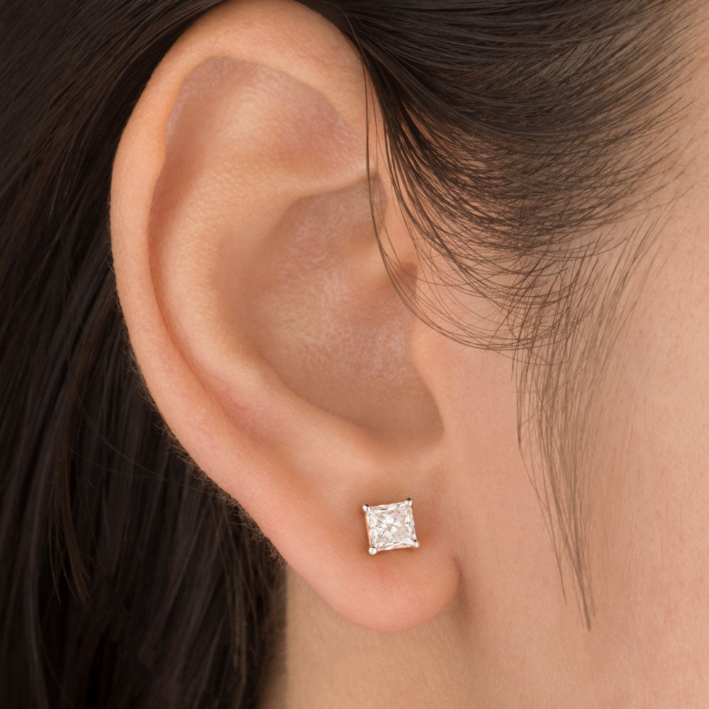 18K White Gold Diamond Earrings - 1.65ct VS-SI-IJ