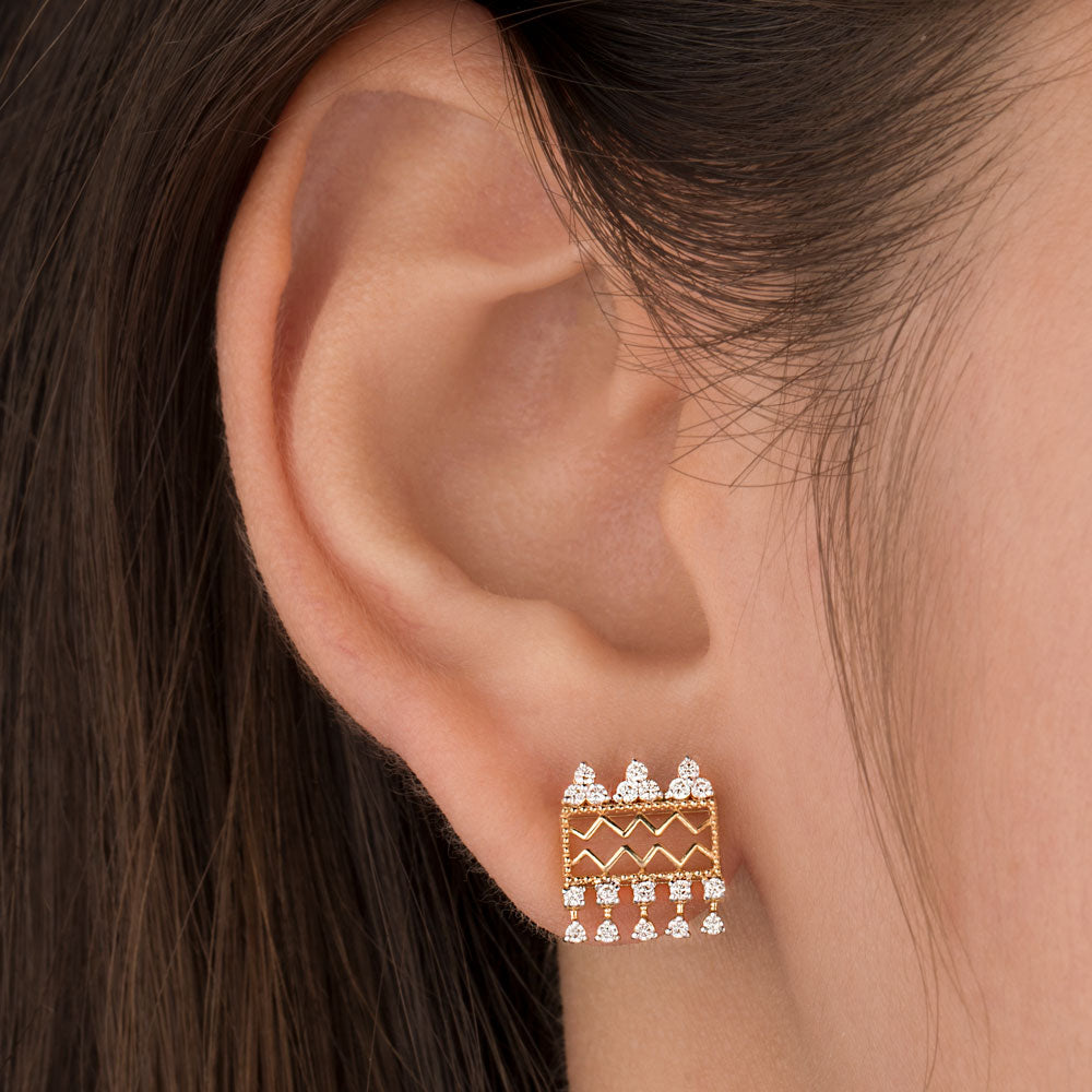 18K Yellow Gold Diamond Earrings - 0.279ct VVS-VS-IJ