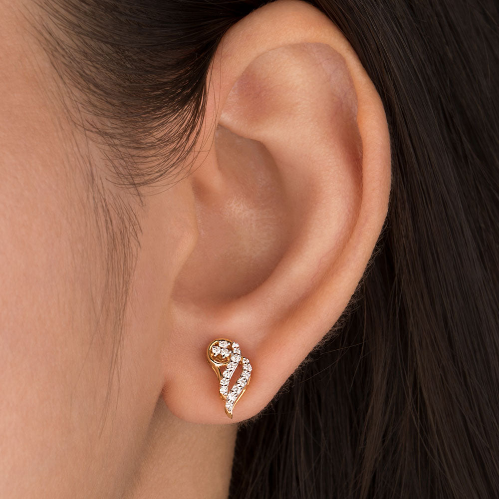 18K Yellow Gold Diamond Earrings - 0.204ct VS-SI-FG