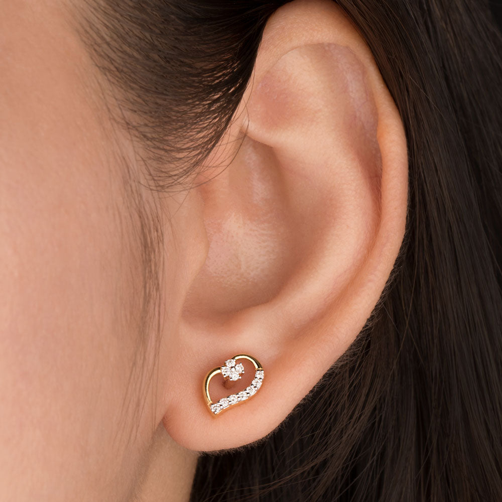 18K Yellow Gold Diamond Earrings - 0.161ct VS-SI-FG