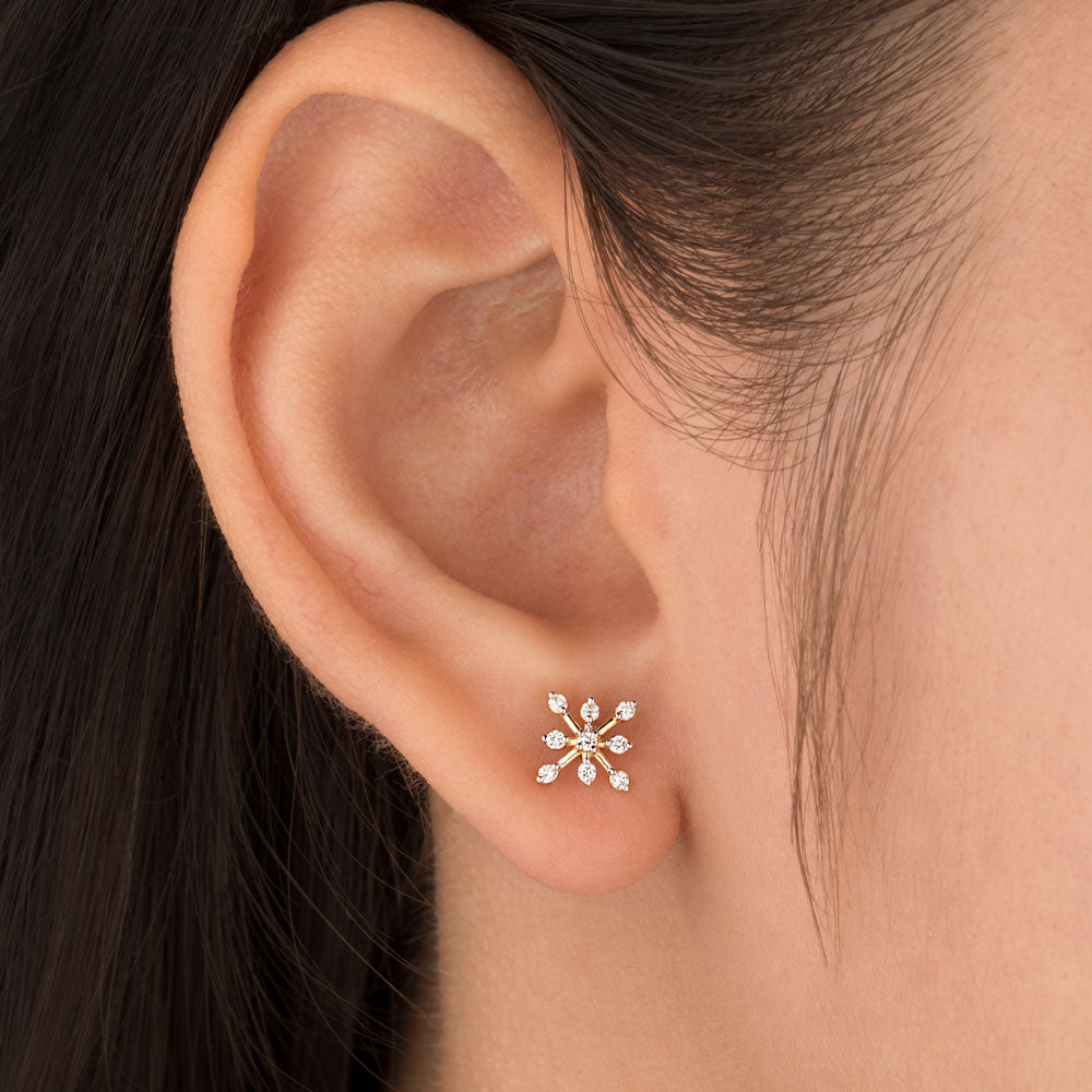 18K Yellow Gold Diamond Earrings - 0.131ct VS-SI-FG