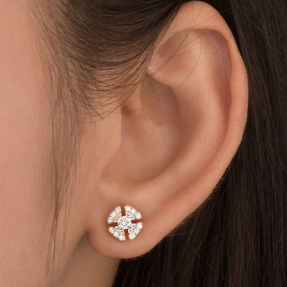 18K Yellow Gold Diamond Earrings - 0.48ct VVS-VS-IJ