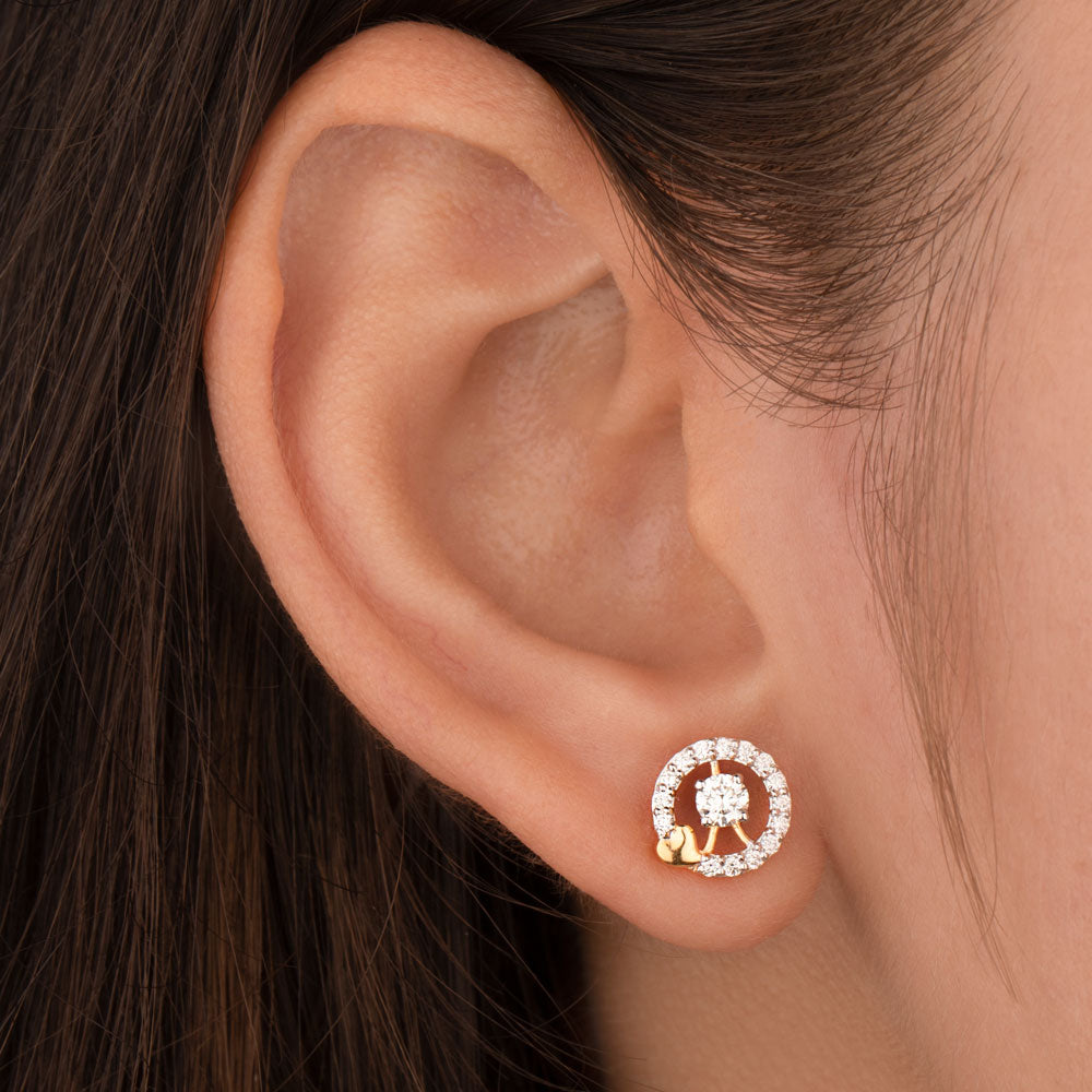 18K Yellow Gold Diamond Earrings - 0.492ct VVS-VS-IJ