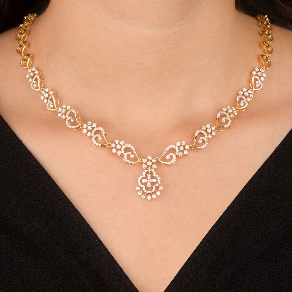 18K Yellow Gold Diamond Necklace - 4.09ct VVS-VS-GH