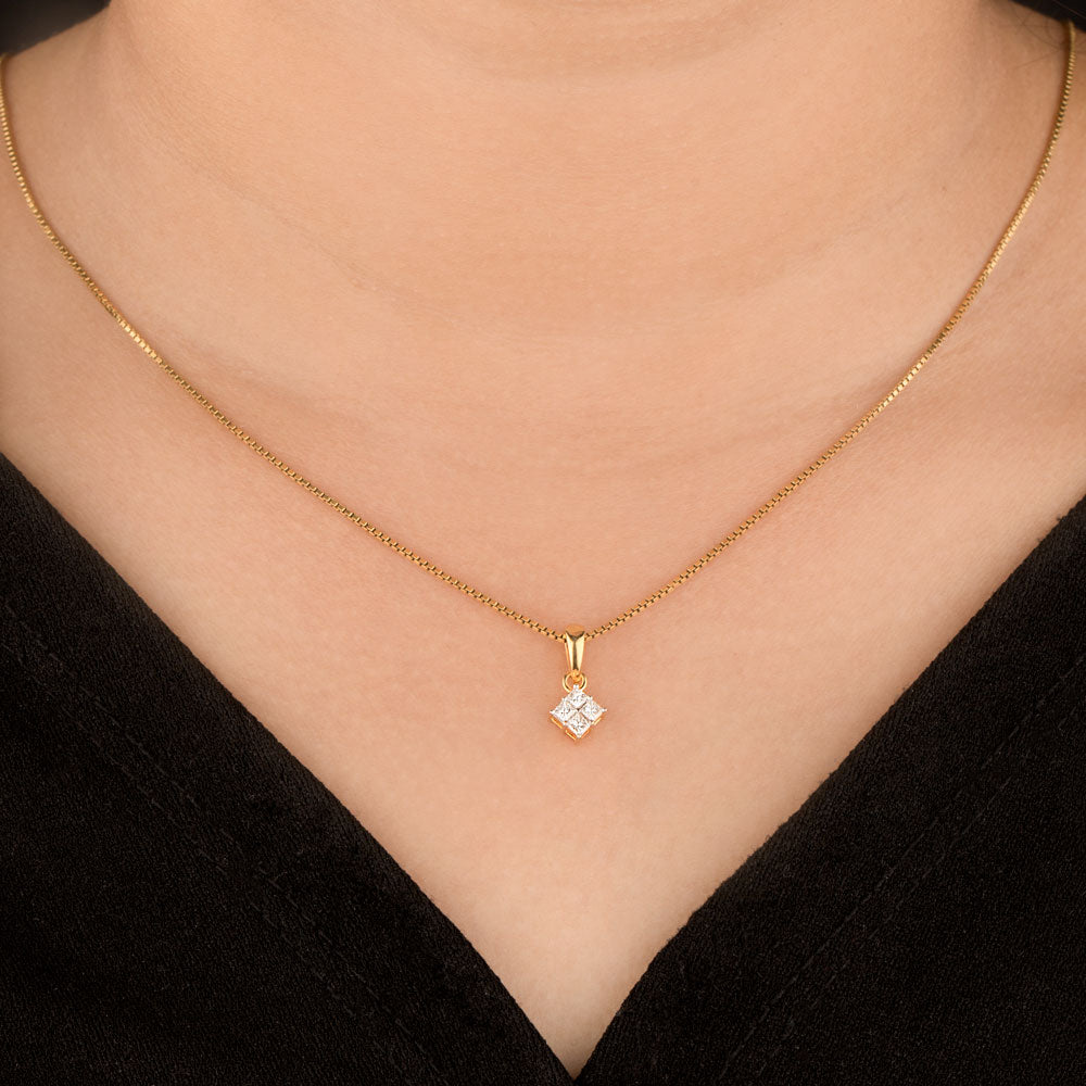 18K Yellow Gold Diamond Pendant - 0.335ct VVS-EF