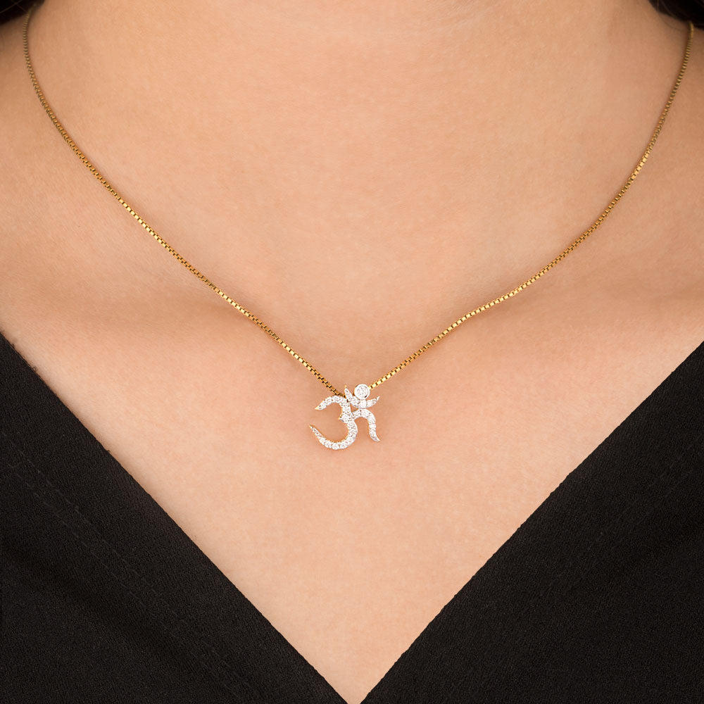 18K Yellow Gold Diamond Pendant - 0.2ct VS-GH