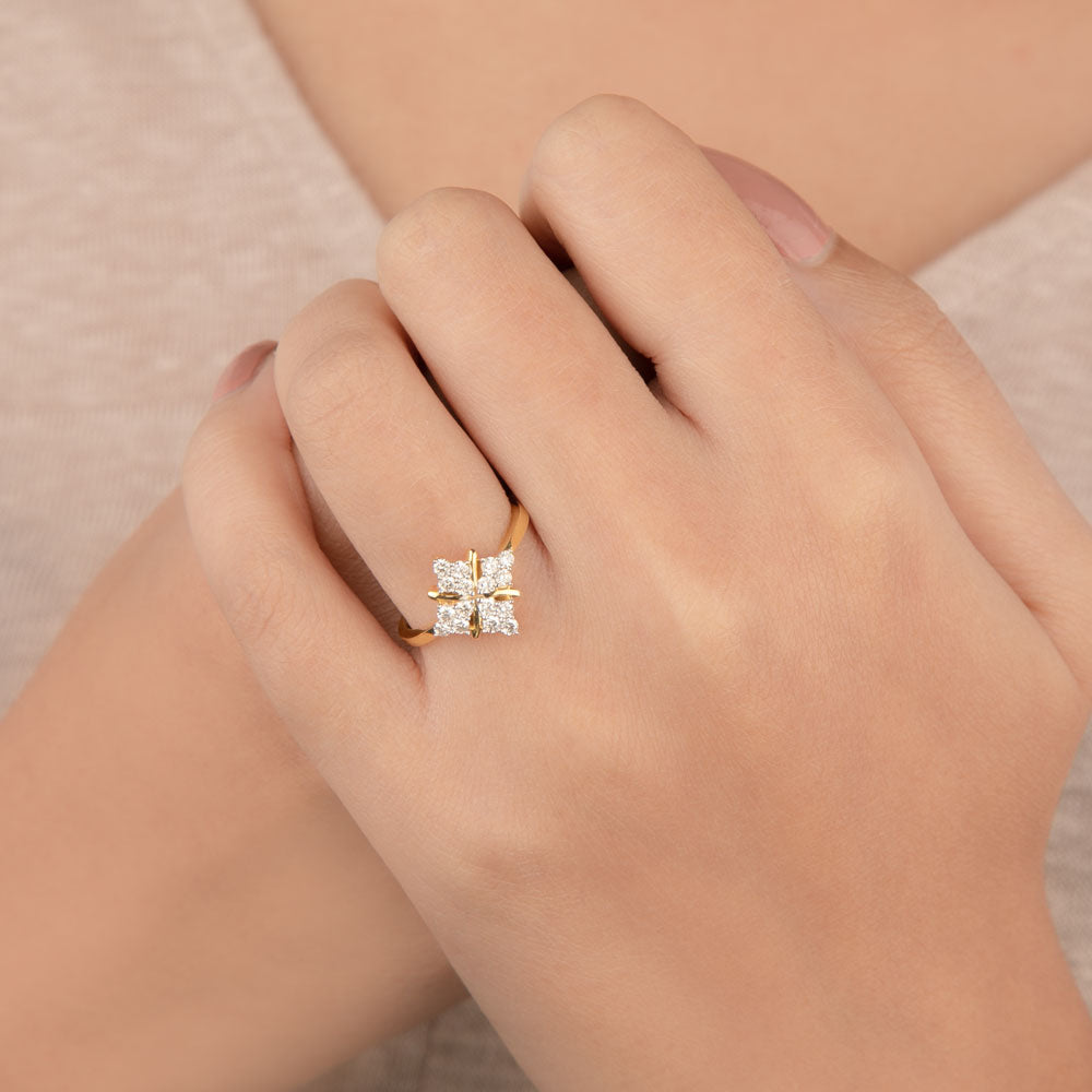 14K Yellow Gold Diamond Ring - 0.39ct VVS-VS-HI