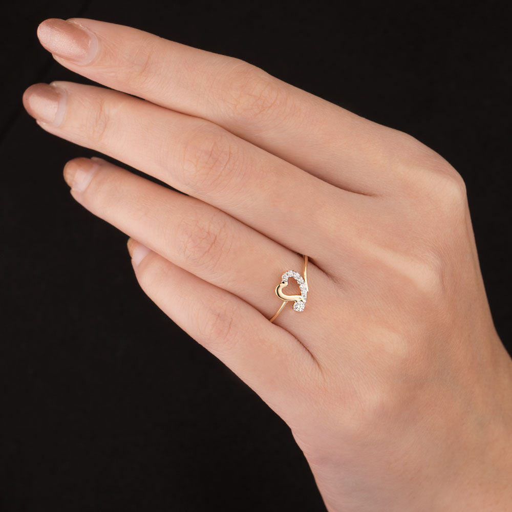 18K Yellow Gold Diamond Ring - 0.089ct VVS-VS-IJ