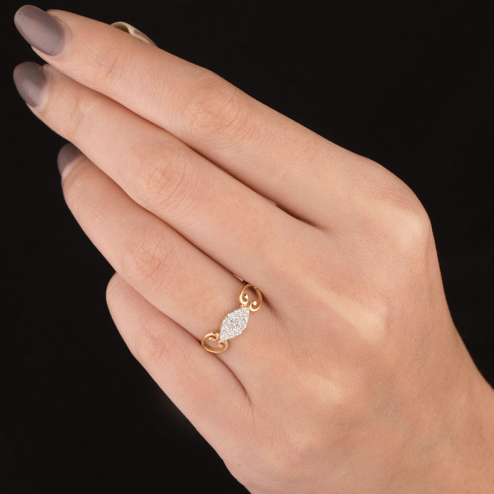 18K Yellow Gold Diamond Ring - 0.15ct VVS-EF