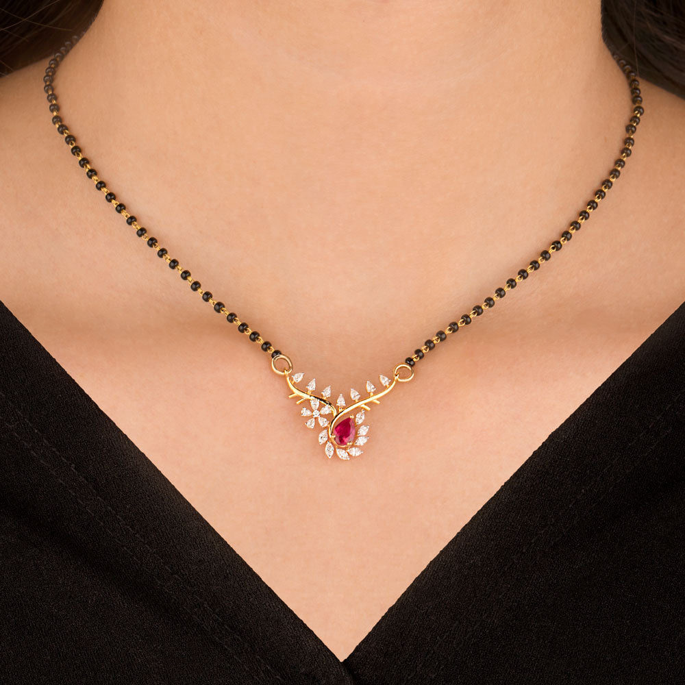 18K Yellow Gold Diamond Tanmaniya - 0.445ct VVS-FG with Colour Stones