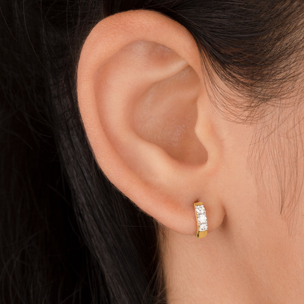 14K Yellow Gold Diamond Earrings - 0.176ct VVS-VS-IJ
