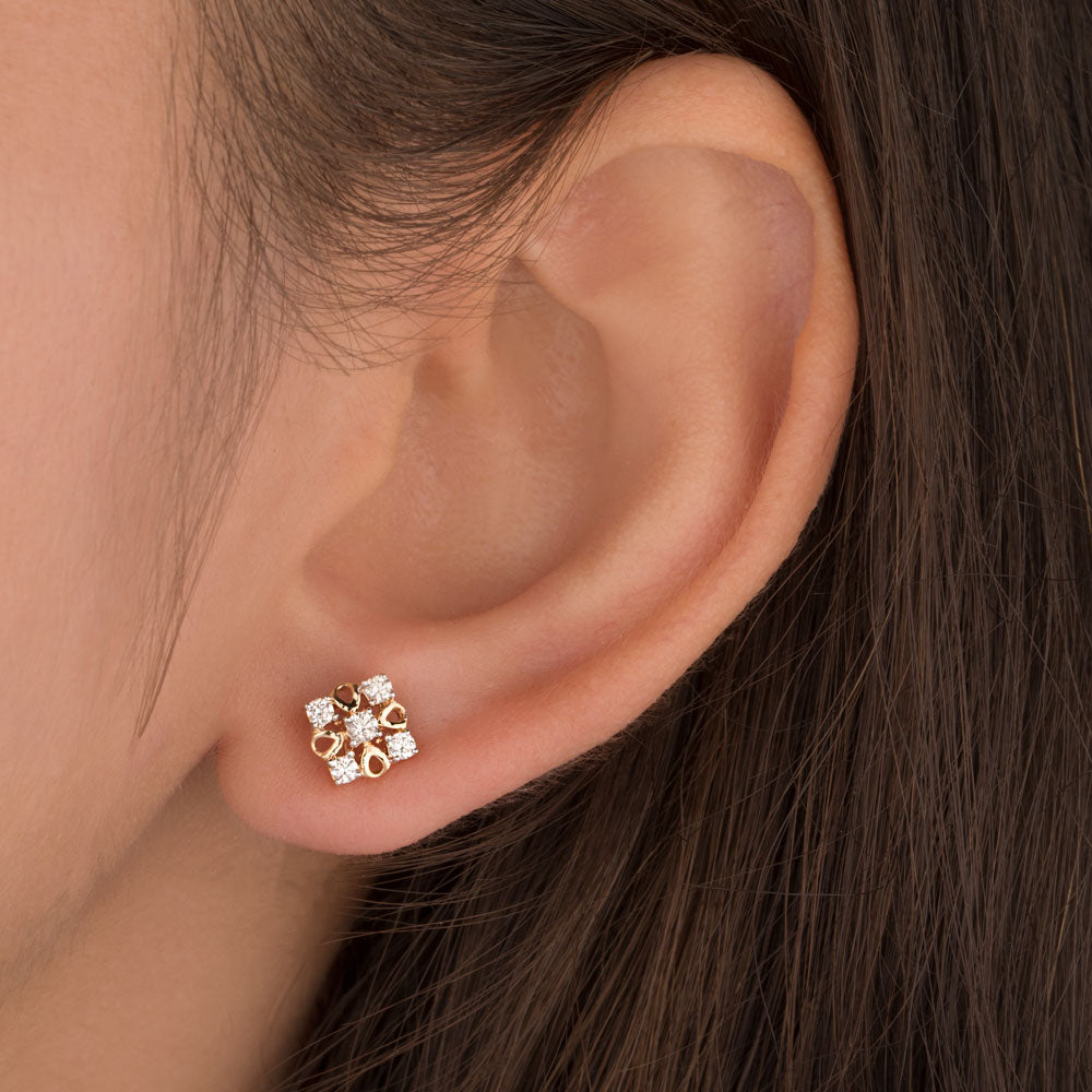 14K Yellow Gold Diamond Earrings - 0.26ct SI-IJ