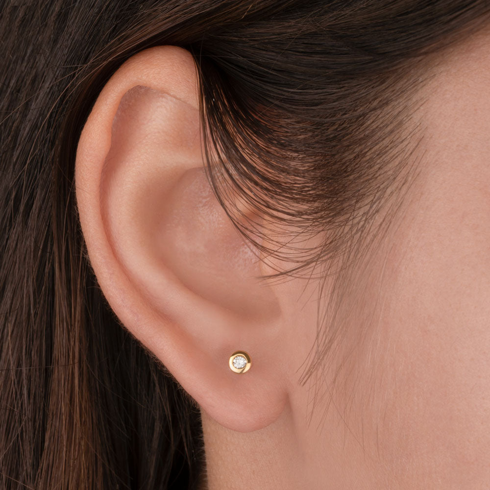 14K Yellow Gold Diamond Earrings - 0.07ct SI-IJ
